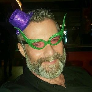 Meet your Posher, Robert